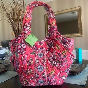 Vera Bradley “Side by Side Color me Coral” Handbag!